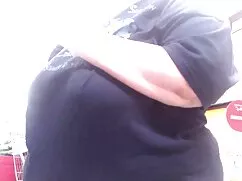 大きな陰茎を持つタトゥー愛好家のブロンド ...