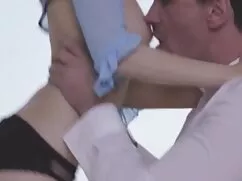 女性の餌食に青いパンティーポンドaルーム ...