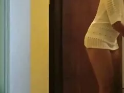 黒人は赤毛の女優にネジを入れ、彼の口はキ ...