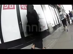女の子の妻のお尻ワイドパンツは、仕事の前 ...