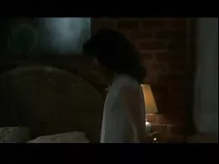 壊れやすい女の子が太ももを広げ、私は彼女 ...